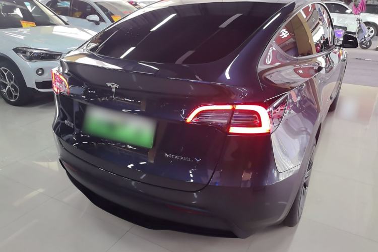 Used Tesla Model Y 2024 Rear-Wheel-Drive Version
