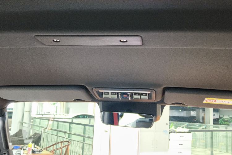 Used  V23 2026 Model V23S 501 Four-Wheel Drive Peak Performance Edition
