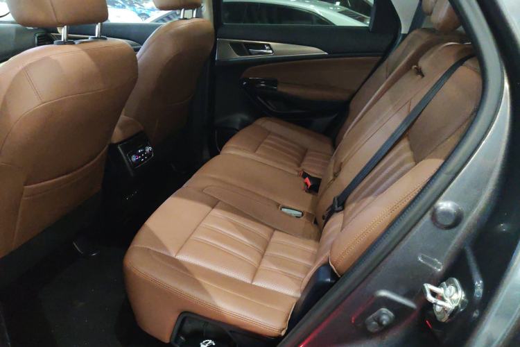 Used Changan CS95 2017 2.0T Two-Wheel Drive Zhituo Edition
