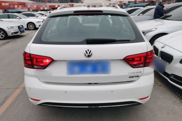 Used Volkswagen Gran Lavida 2017 230TSI DSG Comfort Edition
