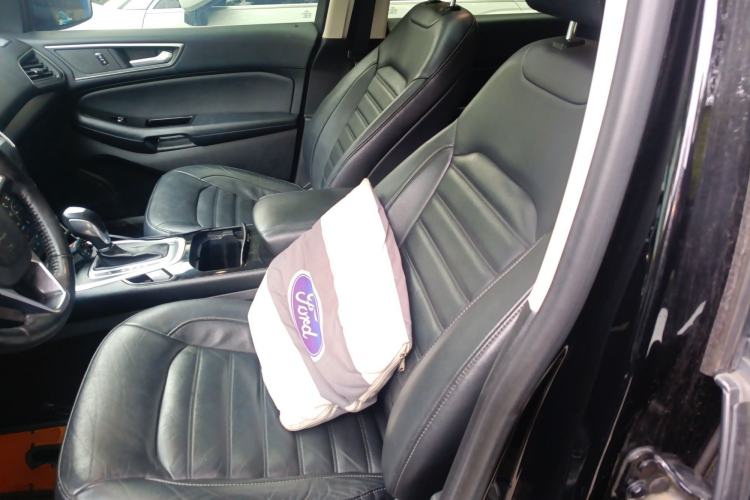 Used Ford Edge 2018 EcoBoost 245 Two-Wheel-Drive Platinum Edition 7-Seater China V Emission Standard