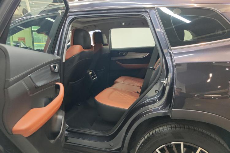 Used Chery Tiggo 8 PLUS 2021 290TGDI DCT Luxury Edition 6-Seater
