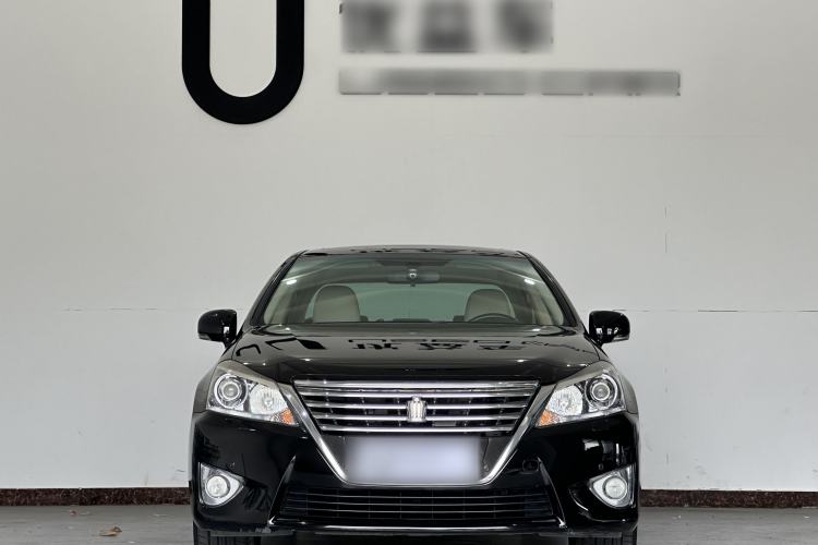 Used Toyota Crown 2012 2.5L Royal Leather Edition