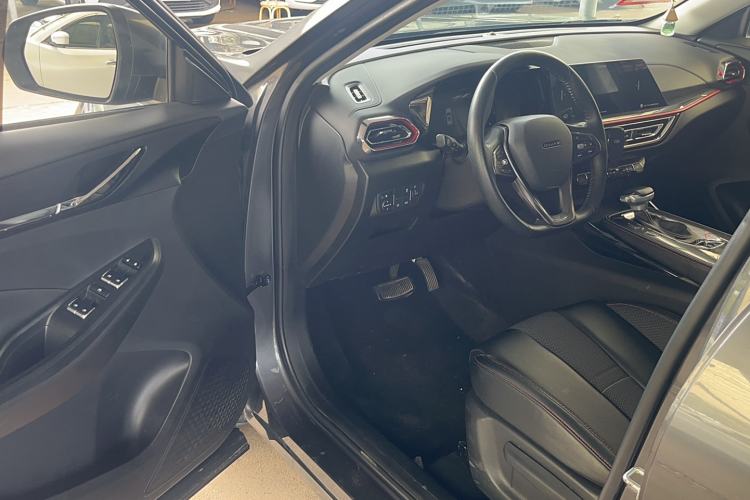 Used Oshan X5 2021 1.5T DCT Prestige Edition
