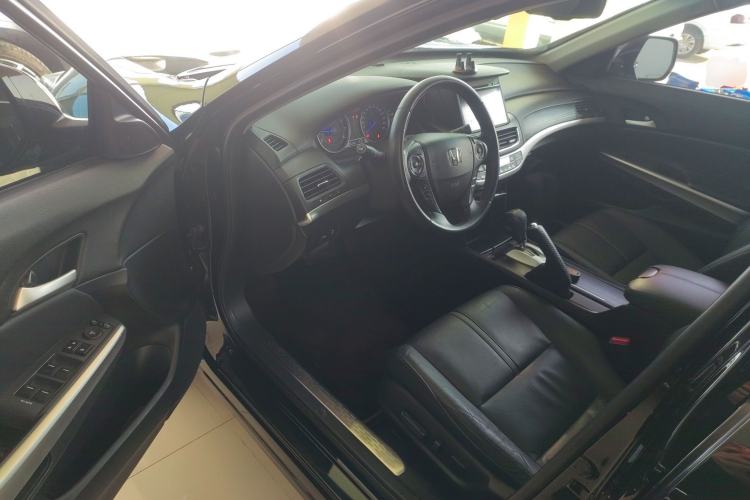 Used Honda Crosstour 2014 2.4L Luxury Edition
