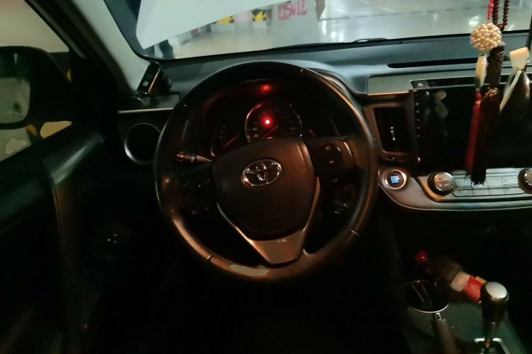 Used Toyota RAV4 2013 2.0L CVT Four-Wheel Drive New Edition
