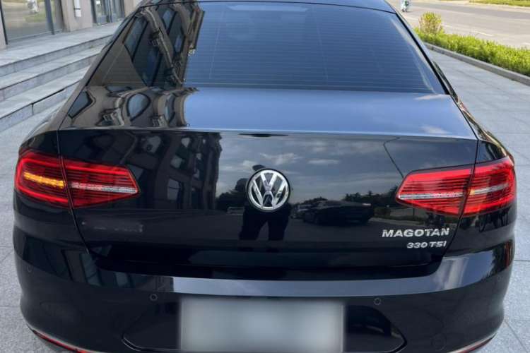 Used Volkswagen Magotan 2018 330TSI DSG Advanced Model
