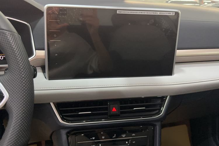 Used Volkswagen Tharu 2023 300TSI Two-Wheel-Drive Full Moon Edition
