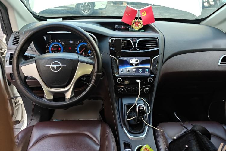 Used Haima V70 2016 2.0L Manual - Enjoyment Version 6 Seats