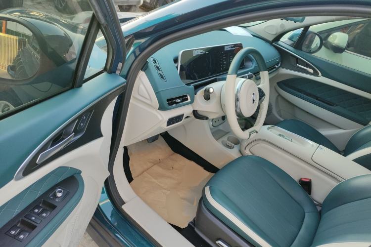 Used ORA Good Cat 2023 401 km Standard Range Luxury Version Lithium Iron Phosphate
