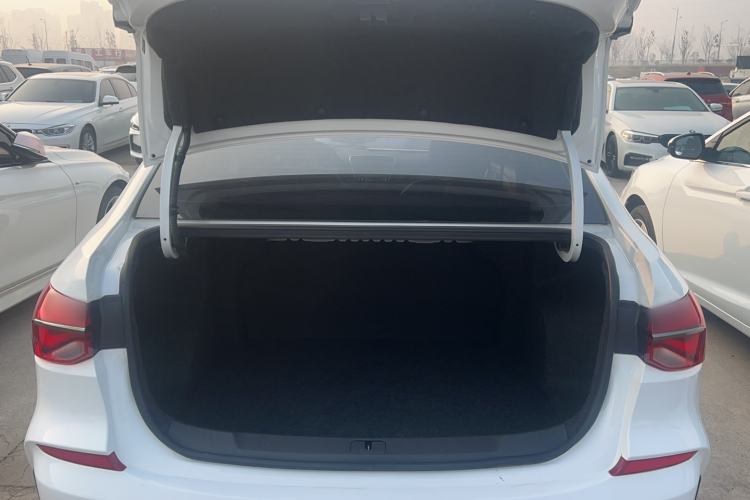 Used Chevrolet Monza 2019 RS 330T Automatic Comfort Edition China VI Standard