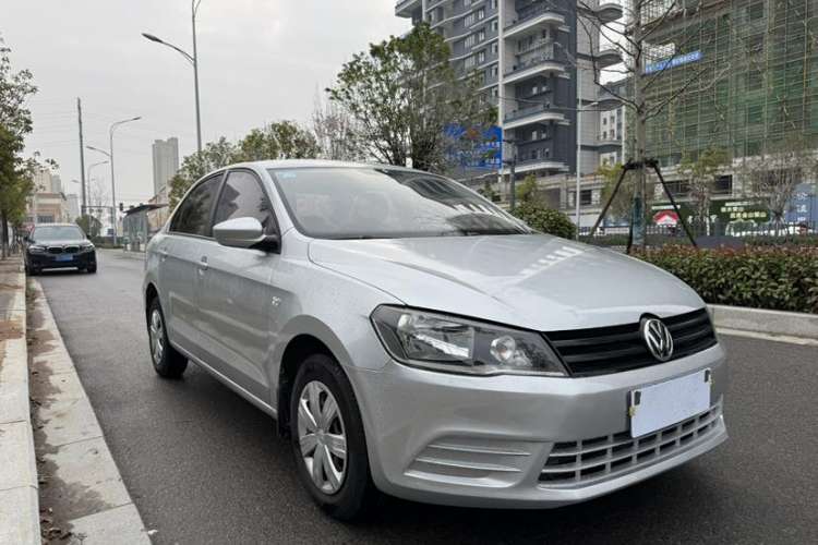 Used Volkswagen Jetta 2015 1.6L Automatic Fashion Model
