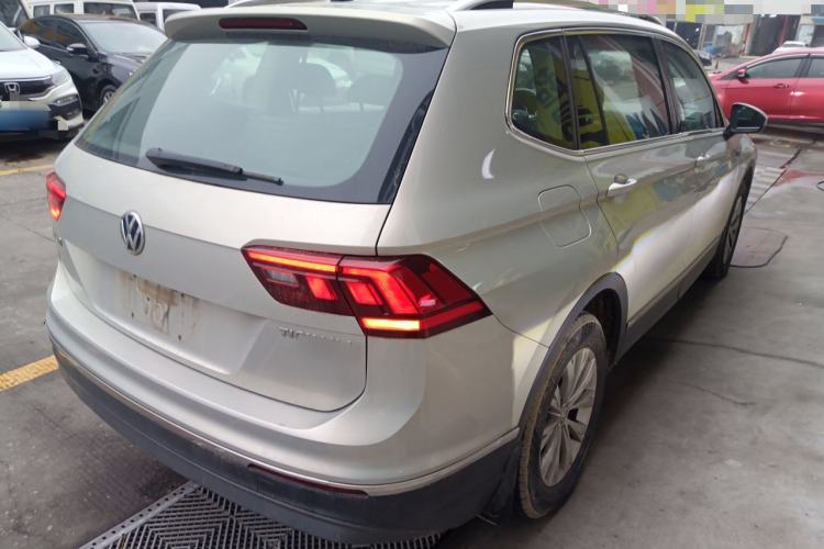 Used Volkswagen Tiguan L 2017 330TSI Automatic Two-Wheel Drive Luxury Edition
