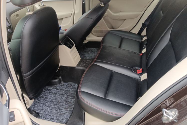 Used Skoda Octavia 2015 1.6L Manual Yijie Edition