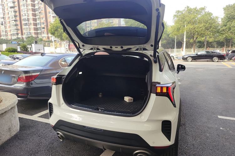 Used Lynk & Co 06 2023 Remix 1.5T Dynamic Halo