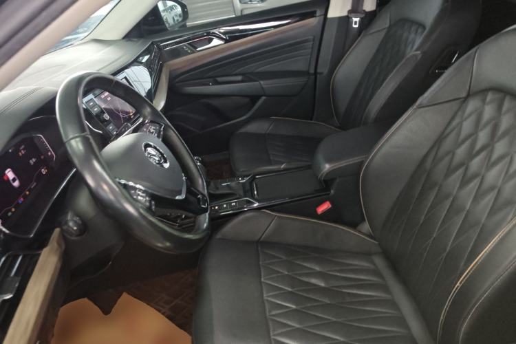 Used Volkswagen Passat 2019 330TSI Luxury Edition China VI Standard
