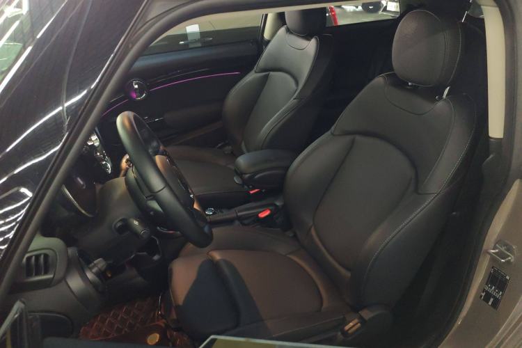 Used  MINI 2023 Updated 1.5T COOPER Artist
