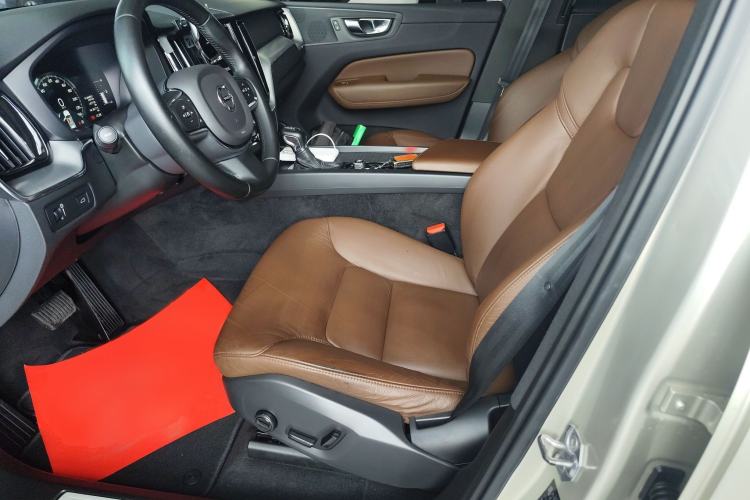 Used Volvo XC60 2020 T5 4x4 Zhiyi Luxury Edition
