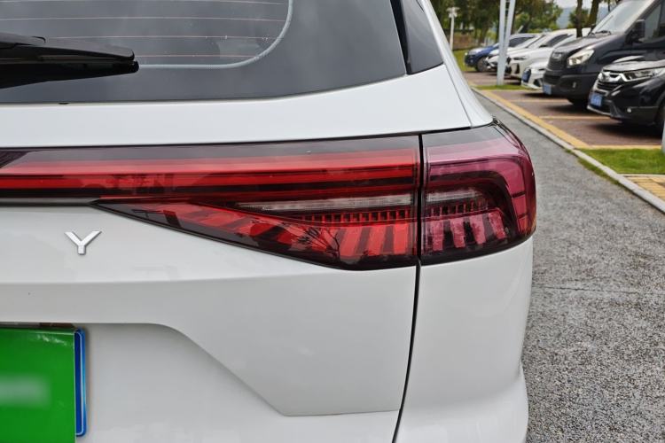 Used Chery Tiggo 8 PRO 2024 Champion Edition 290T Two-Wheel Drive Shining Version 5 Seats
