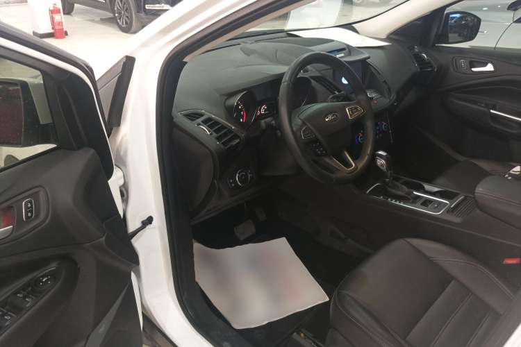 Used Ford Kuga 2018 EcoBoost 180 Two-Wheel-Drive Luxury Wing Edition
