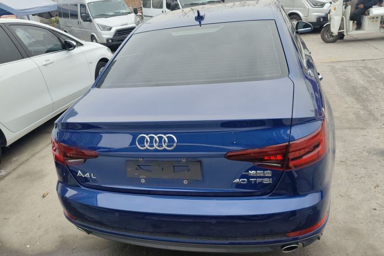 Used Audi A4L 2018 30th Anniversary Edition 40 TFSI Fashion Model
