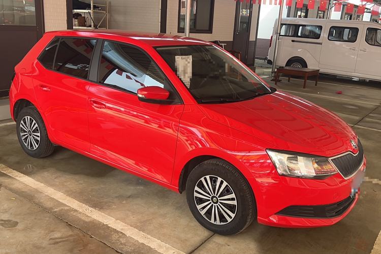 Used Skoda Fabia 2015 1.4L Automatic Front-Drive Model
