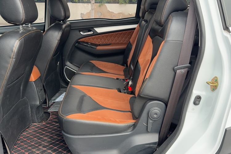 Used FAW Yingzhi G5 2016 1.5L CVT Luxury Navigation Edition
