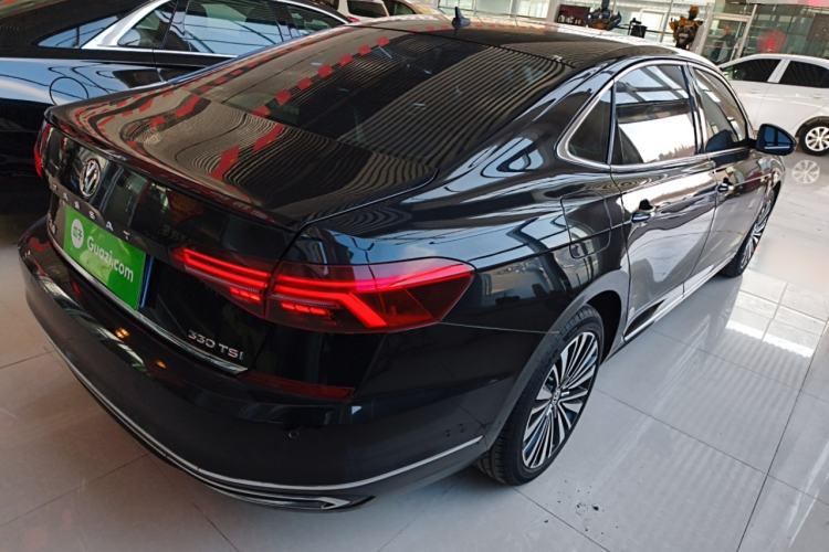 Used Volkswagen Passat 2019 330TSI Luxury Edition China VI Standard