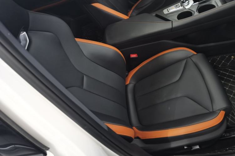 Used Changan UNI-V 2023 1.5T Prestige Model