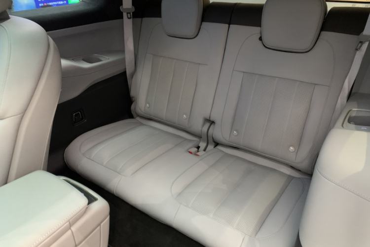 Used Nio ES8 2023 75 kWh Executive Edition