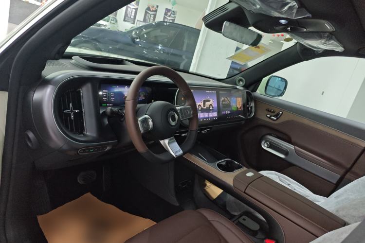 Used  #5 2024 Long-Range Journey Luxury Edition