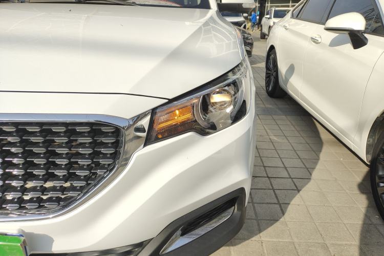 Used MG ZS 2020 Global Bestseller with 1.5L Engine Manual Transmission and a Massive 65-Inch Panoramic Sunroof Version
