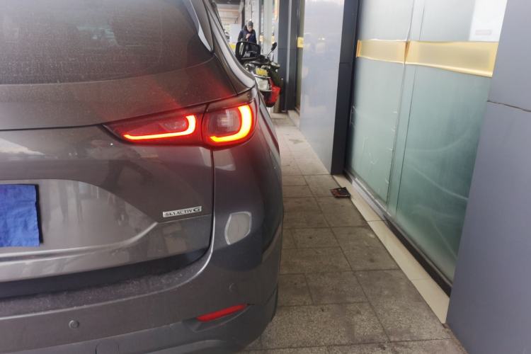 Used Mazda CX-5 2022 2.5L Automatic 4x4 Prestige Edition
