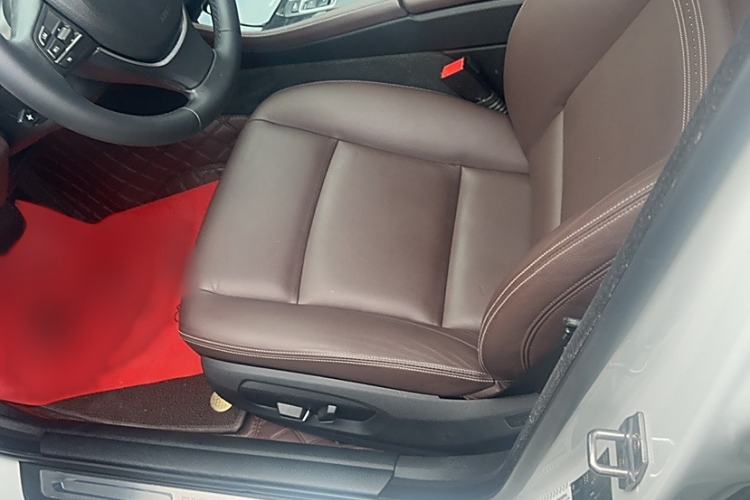 Used BMW 5 Series 2014 525Li Luxury Design Package
