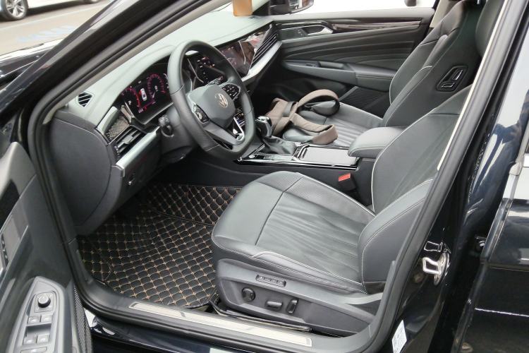 Used Volkswagen Passat 2023 330TSI Prestige Edition