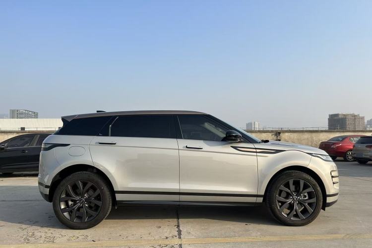 Used Land Rover Range Rover Evoque 2023 Aurora L 249 PS Collins Antique Bronze Special Edition
