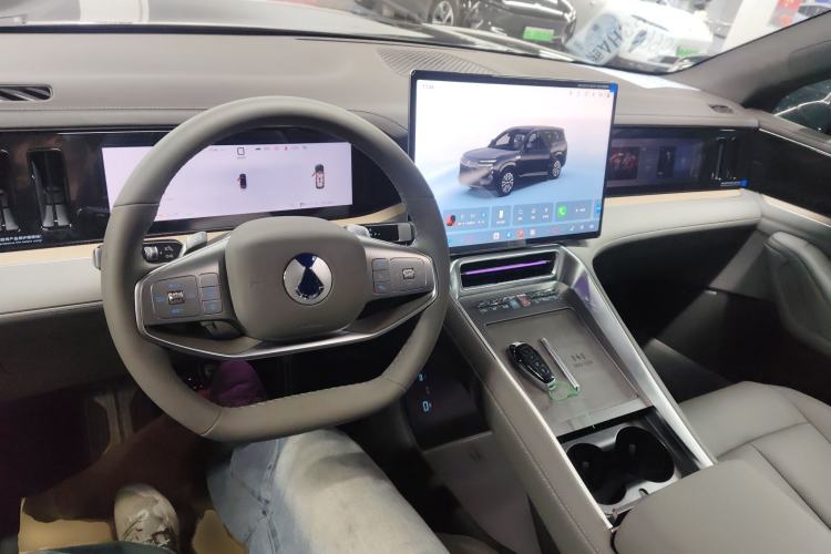 Used Denza N8L 2025 Prestige Version
