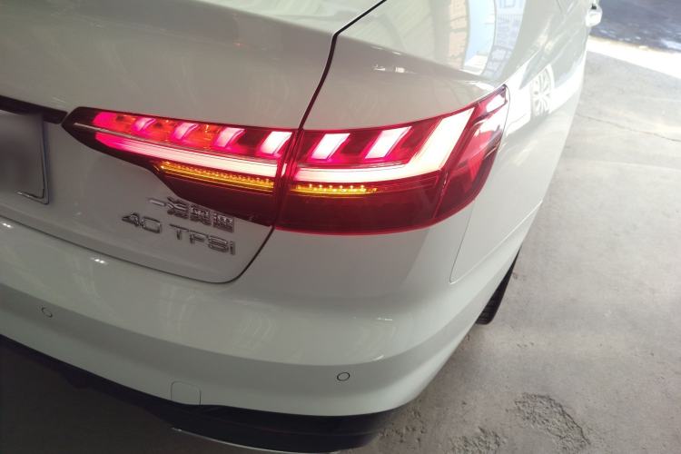 Used Audi A4L 2023 40 TFSI Luxury Dynamic Model
