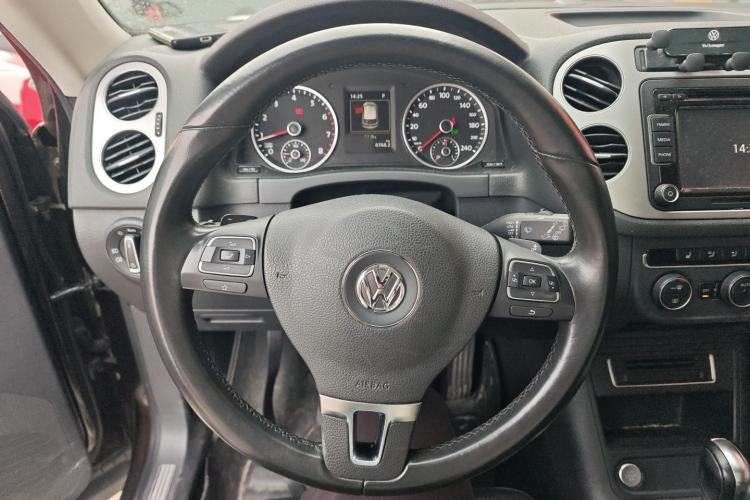 Used Volkswagen Tiguan 2015 1.8TSI Automatic Two-Wheel Drive Luxury Model

