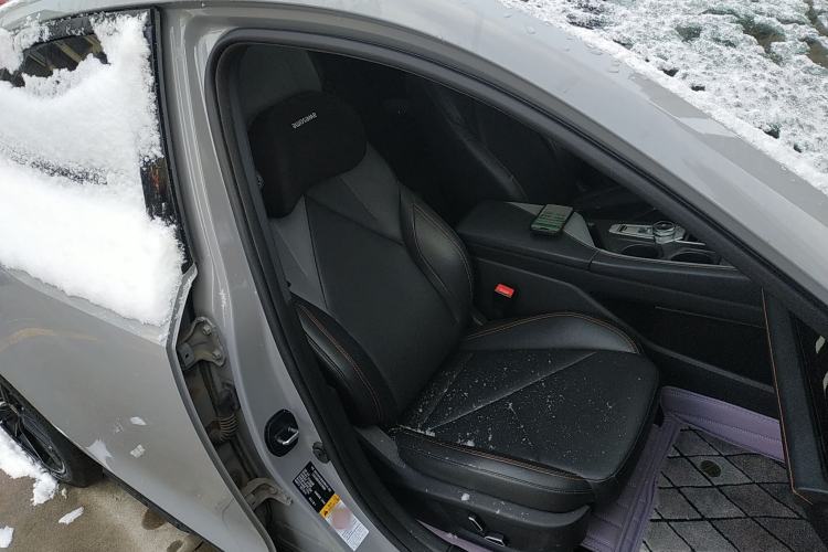 Used Changan UNI-V 2022 1.5T Prestige Version