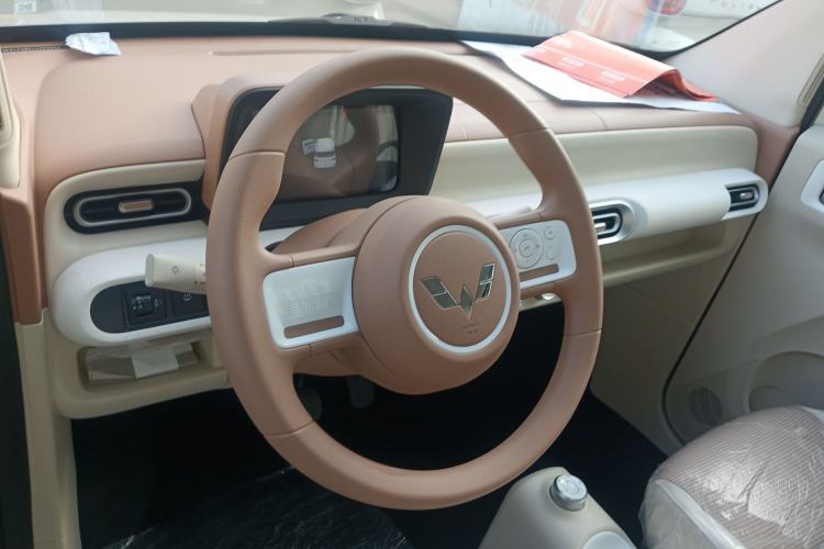 Used Wuling Hongguang MINIEV 2024 3rd Generation 215km Youth Edition