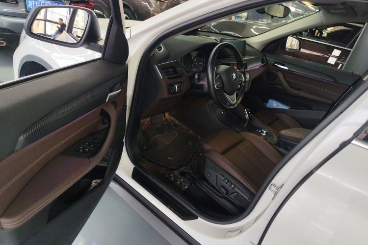 Used BMW X1 2020 sDrive25Li Leading Model
