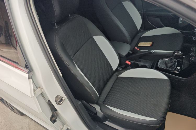 Used Volkswagen Tacqua 2020 1.5L Automatic Yue
