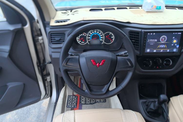 Used Wuling Hongguang V 2022 1.5L Enjoy Edition Electric-Powered LAR
