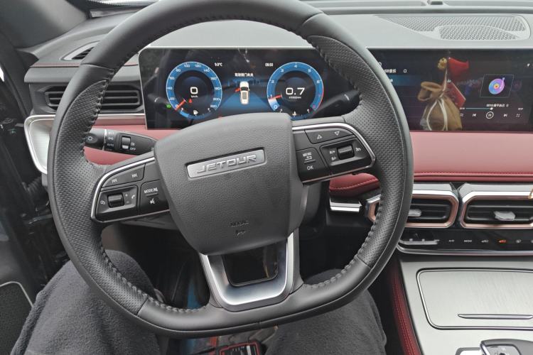 Used JETOUR X70 PLUS 2024 Champion Edition 1.5T DCT Champion PRO 5-Seater
