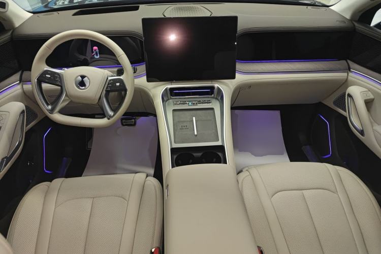 Used Denza N9 2025 Flagship Model
