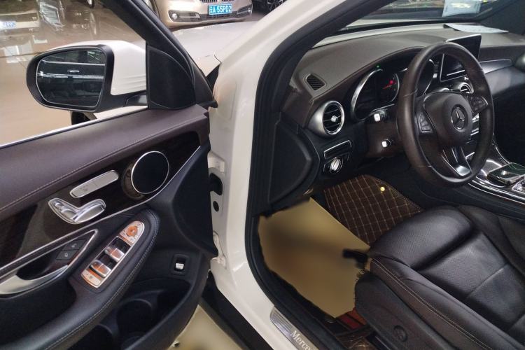 Used Mercedes-Benz GLC 2019 GLC 260 L 4MATIC Dynamic Model
