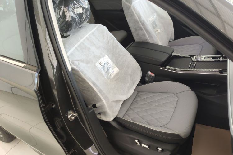 Used Volkswagen Talagon 2024 Facelifted 380TSI All-Wheel Drive R-Line Cruise Premium Edition
