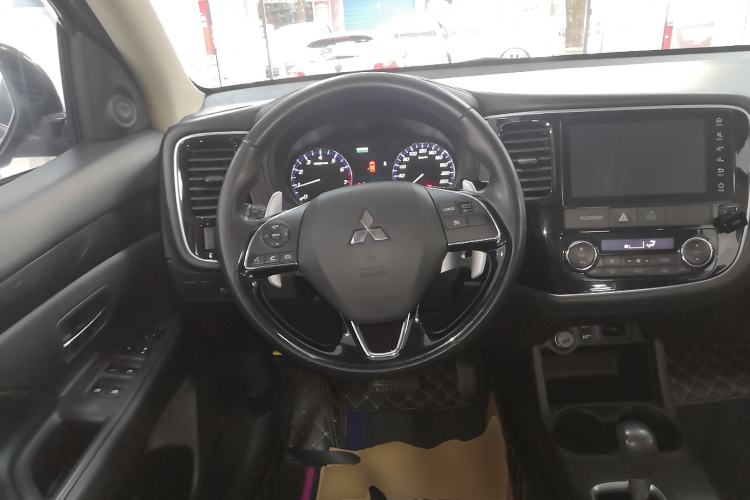 Used Mitsubishi Outlander 2016 2.4L 4x4 Elite Edition 5 Seats