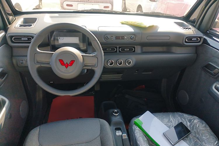 Used Wuling Zhiguang New Energy 2025 Standard Model
